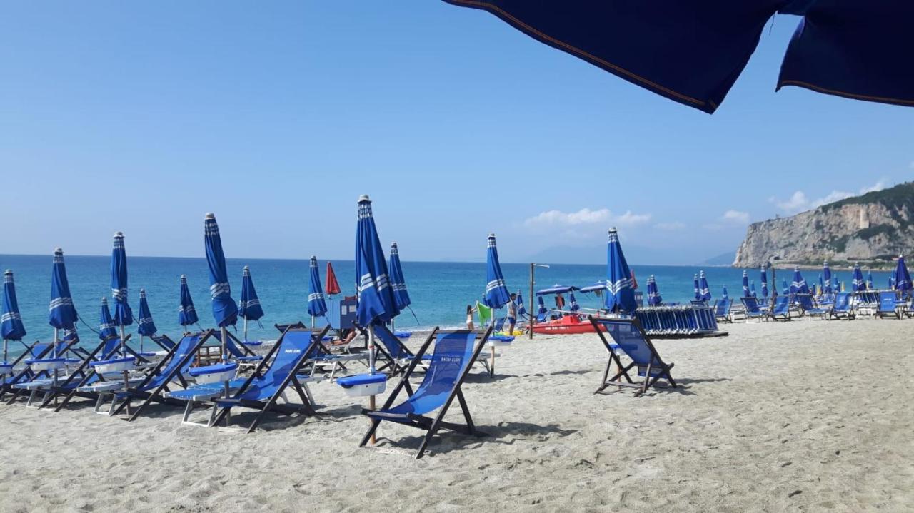 Albergo Natalina Finale Ligure Dış mekan fotoğraf